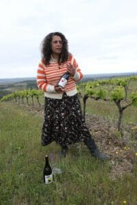 Sybil Baldassarre dans ses vignes